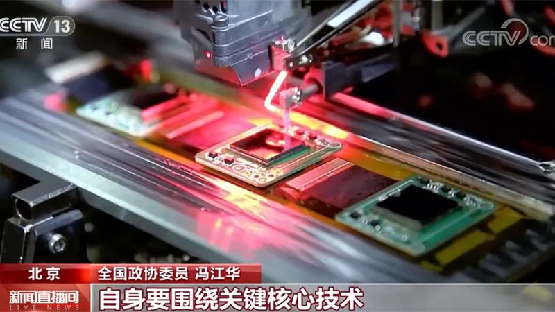 数据中台供应商的价格构成复杂，主要包括以下几个方面：